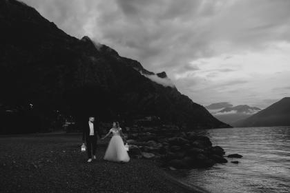 Alexandru &V ictoria