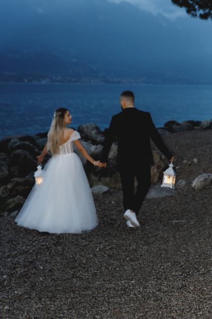 Alexandru &V ictoria