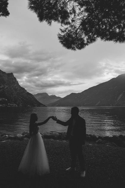 Alexandru &V ictoria