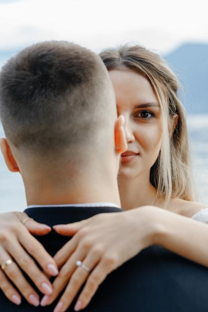 Alexandru &V ictoria