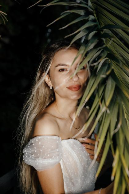 Alexandru &V ictoria