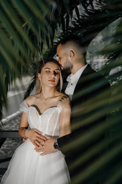 Alexandru &V ictoria