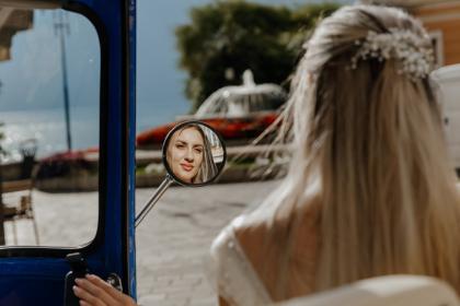 Alexandru &V ictoria