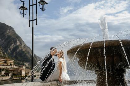 Alexandru &V ictoria