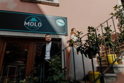 Alexandru &V ictoria