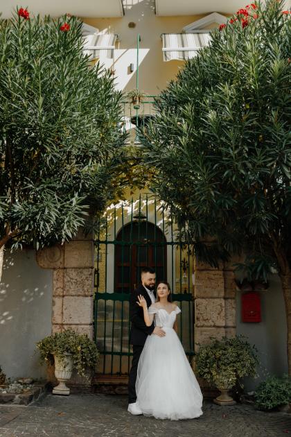 Alexandru &V ictoria